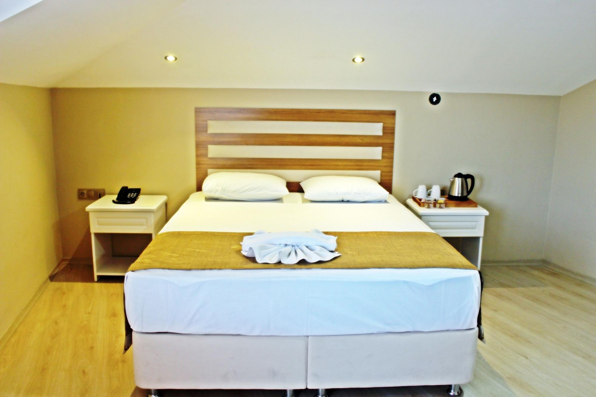 טראבזון Feza Otel מראה חיצוני תמונה