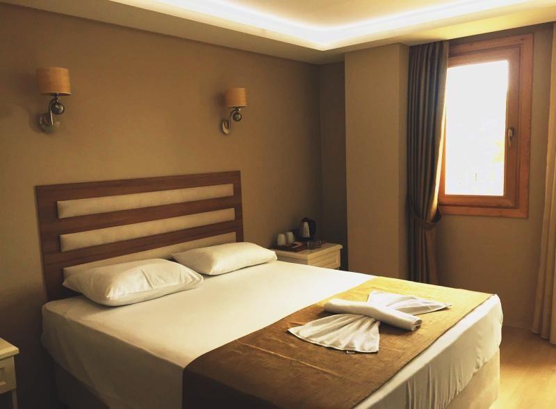 טראבזון Feza Otel מראה חיצוני תמונה