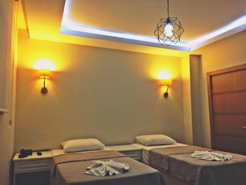 טראבזון Feza Otel מראה חיצוני תמונה