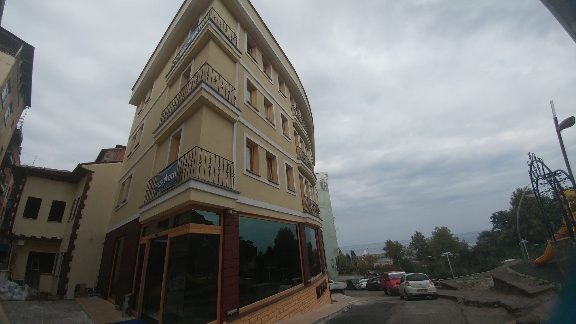 טראבזון Feza Otel מראה חיצוני תמונה